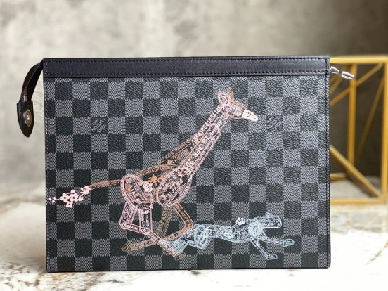 Rep ladies VUITTON LOUIS VOYAGE POCHETTE 0808